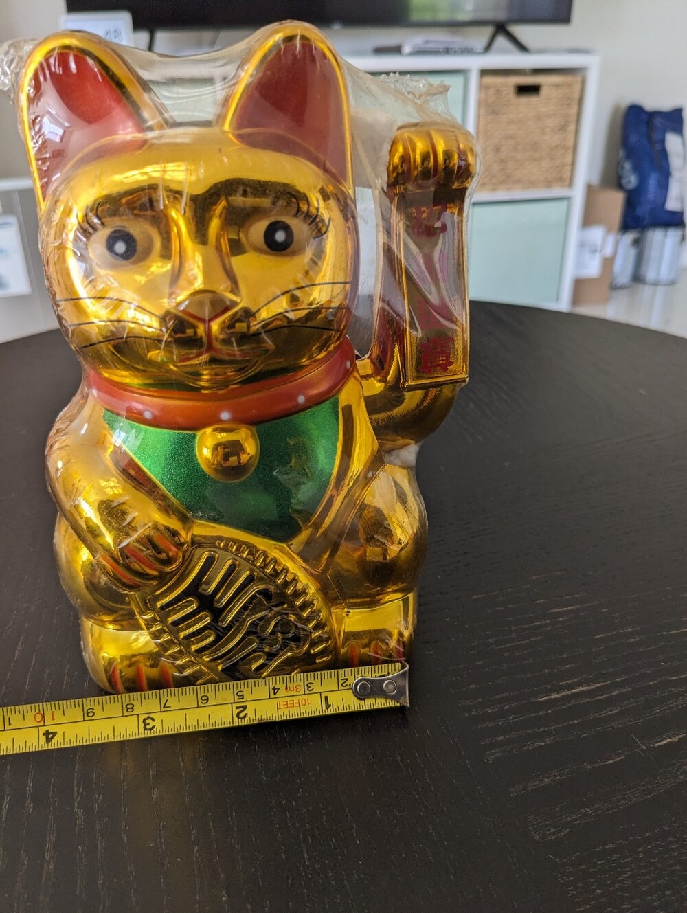 Golden Waving Maneki Neko Cat Statue - Green Bib